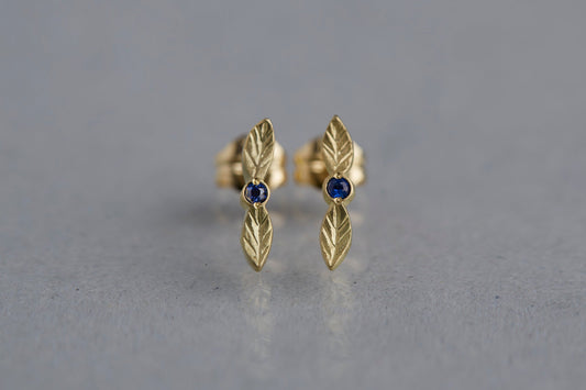 Bloom earrings + sapphire (blue)