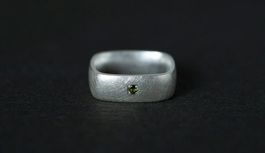 Syami ring + green tourmaline