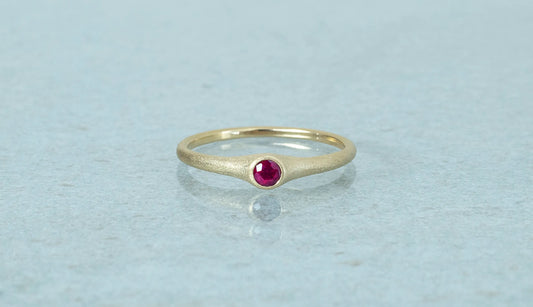 Cradle ring + ruby