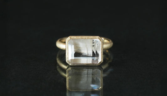 [Monthly piece] Tube in topaz ring