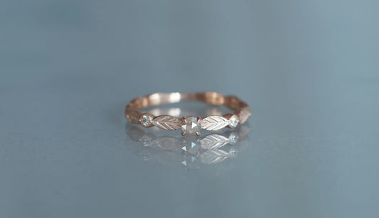 Bloom ring + diamond (ice color)