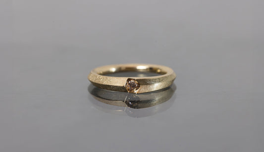 Destination ring + diamond (brown)