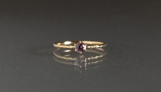 Twig ring + sapphire (purple pink)