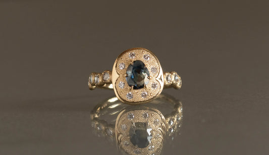 Pebble little ring + bicolor sapphire