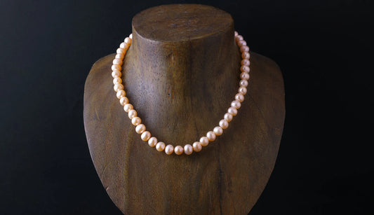 Pale orange pearl necklace 43cm