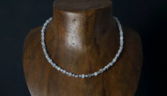 Moonstone cube necklace 43cm