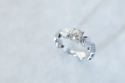 Leaf ring + rosecut diamond ( light gray ) / Pt900