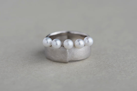 Snug ring ( wide ) + 5pearls / Silver