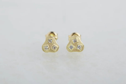 Petit square diamonds earrings